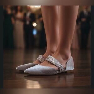 Bettye muller jamisen tan velvet embroidered womnes loafer flats size 11 luxury